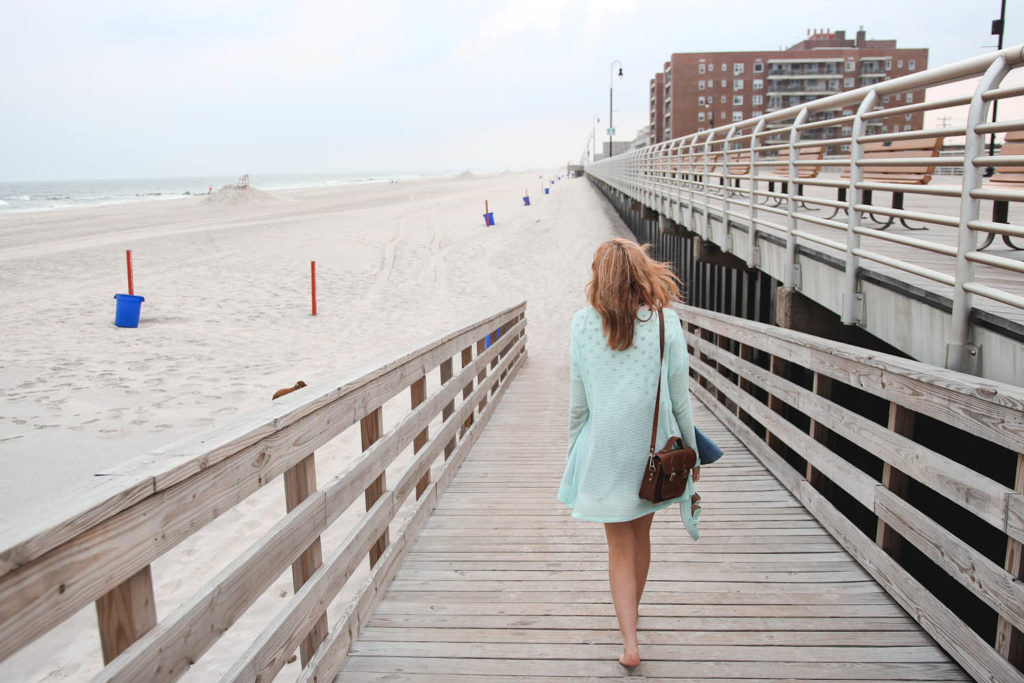 nyc vintage blog, nyc fashion blogger, nyc fashion blog, polka dot button up, long beach new york, long beach boardwalk