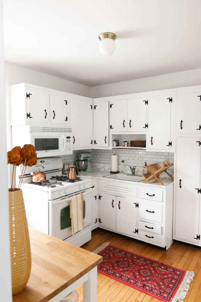 Kitchen Before + After: How I Painted My Kitchen Cabinets White